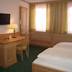 & Jaegerwirt Aufhofen