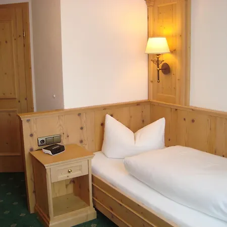 & Jaegerwirt Hotel Aufhofen