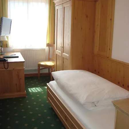Hotel & Jaegerwirt